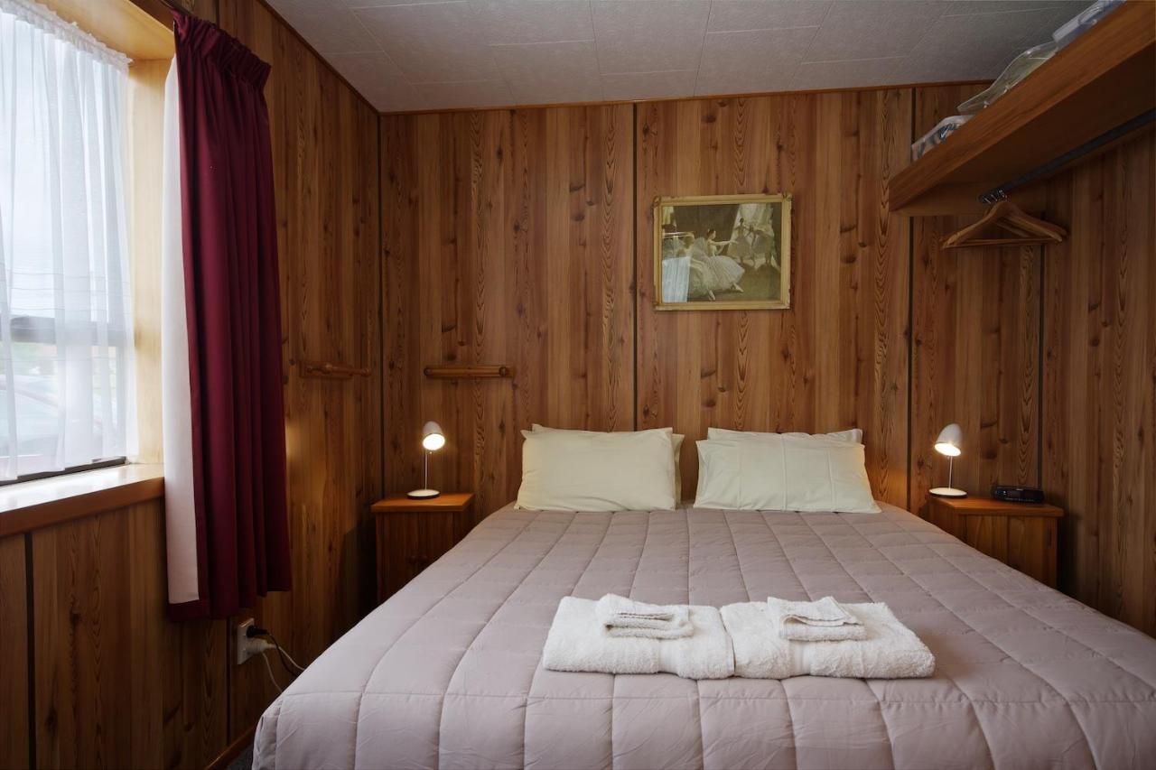 Owaka Lodge Motel Eksteriør billede